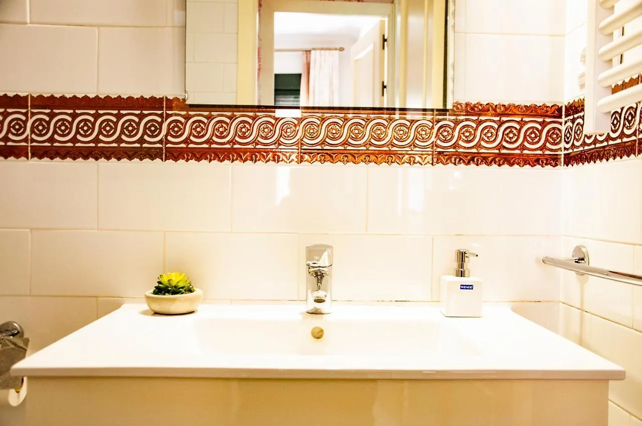 Alohamundi Zaragoza III Apartment Seville
